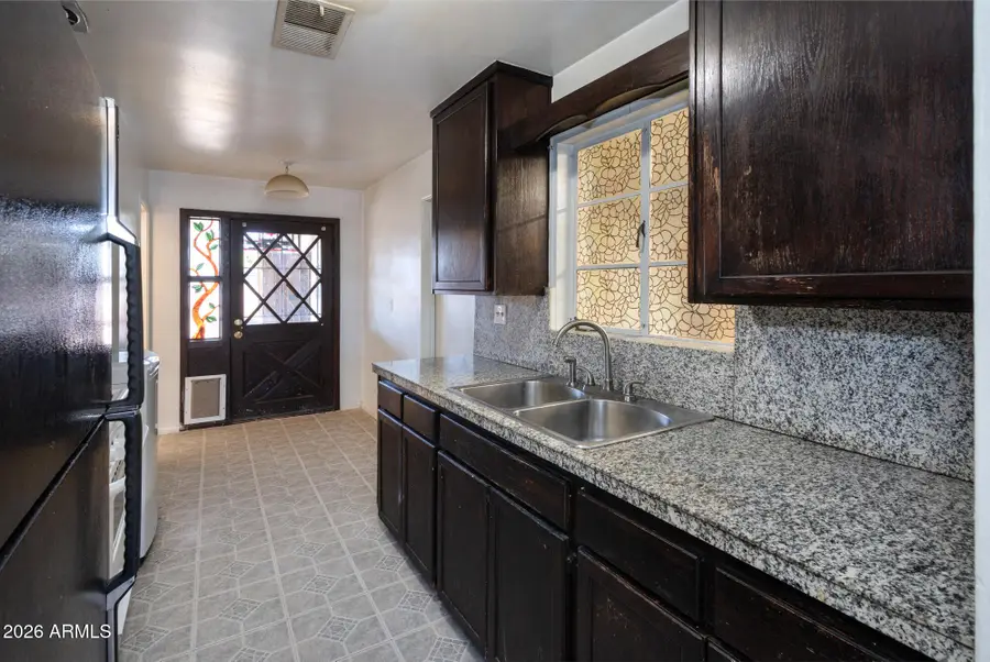 3803 W San Miguel Avenue, Phoenix, AZ 85019 - #3