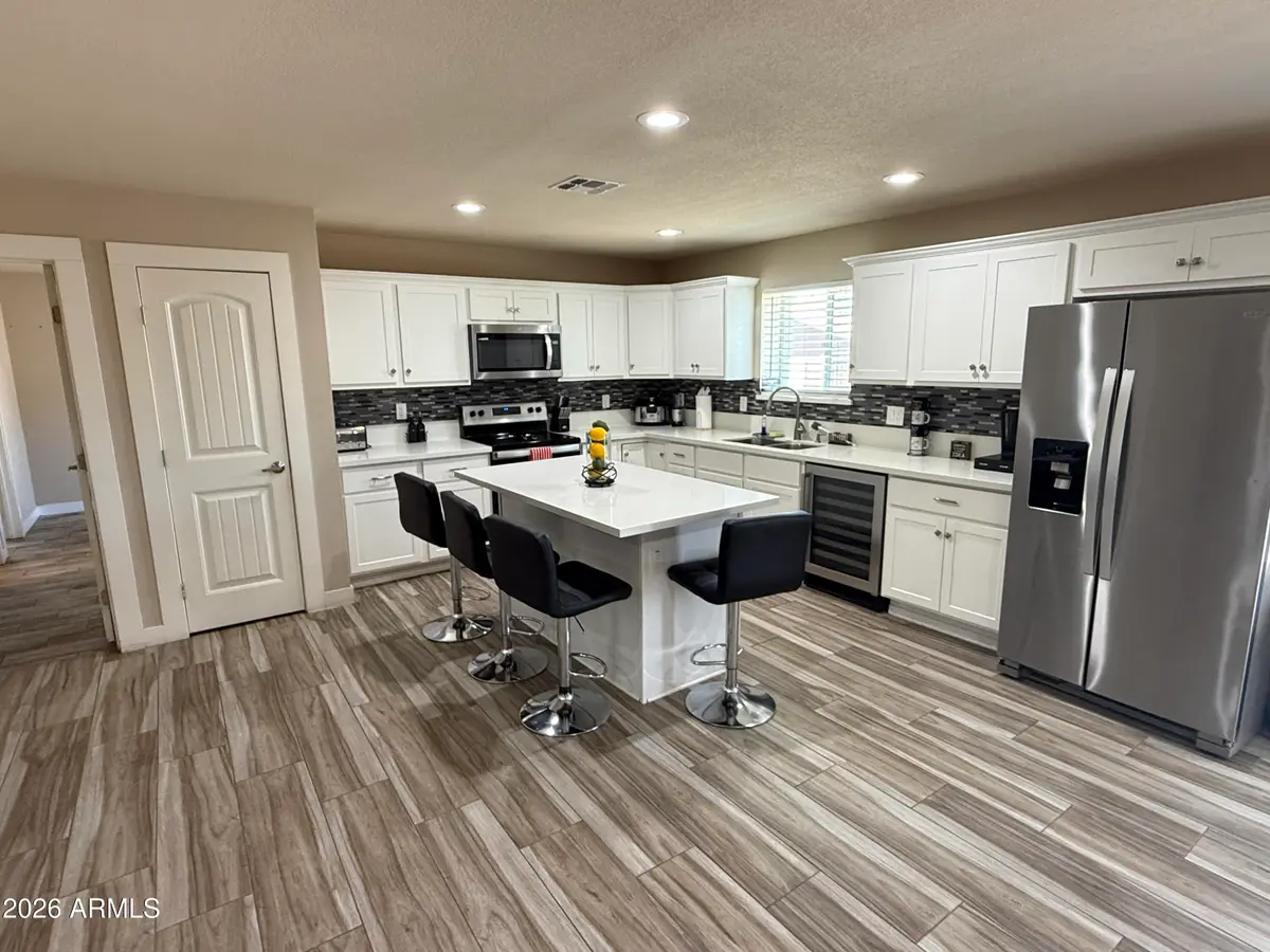 1114 E Desert Drive, Phoenix, AZ 85042 - #1