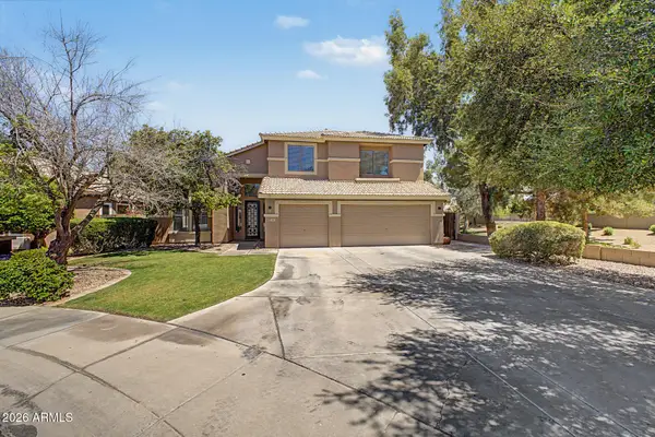 680 E Betsy Lane, Gilbert, AZ 85296