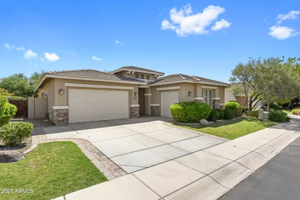 6692 S Lyon Drive, Gilbert, AZ 85298