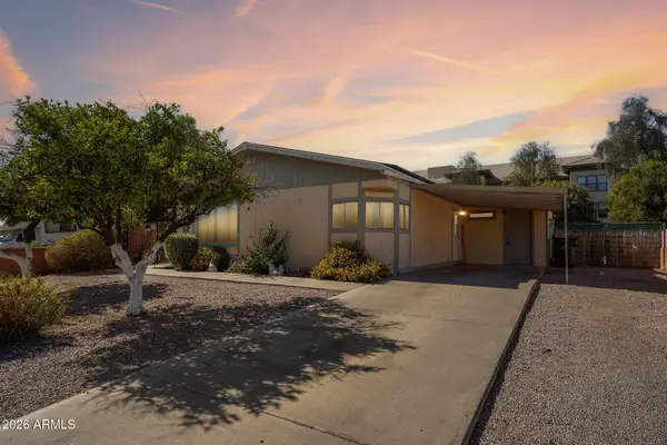 2520 E Behrend Drive, Phoenix, AZ 85050