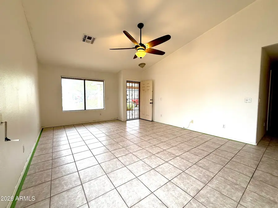 10781 W Robin Lane W, Peoria, AZ 85373 - #3