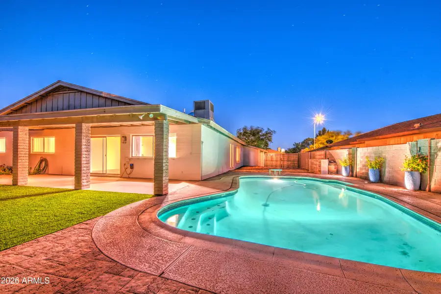 1704 W Kiowa Avenue, Mesa, AZ 85202 - #3