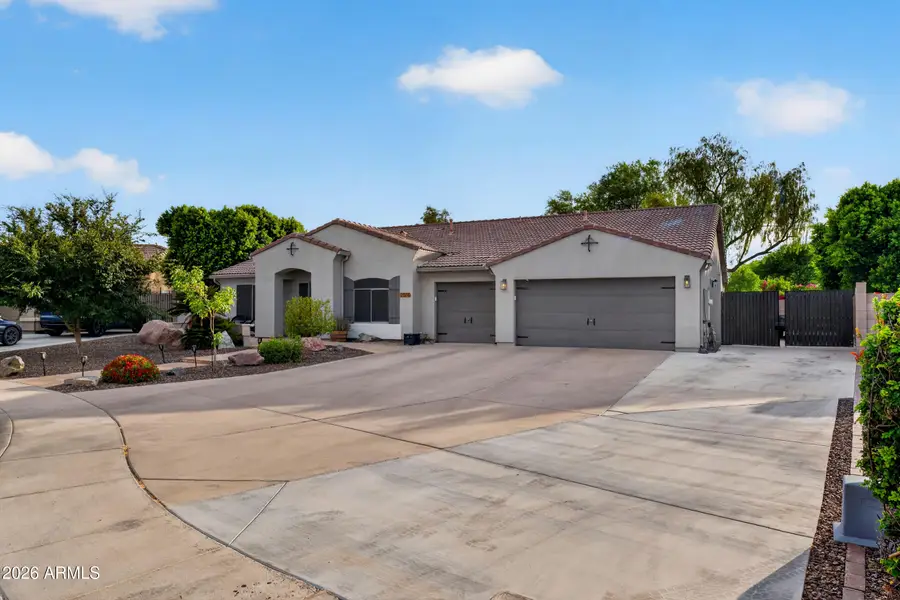 2174 S Stuart Avenue, Gilbert, AZ 85295 - #2