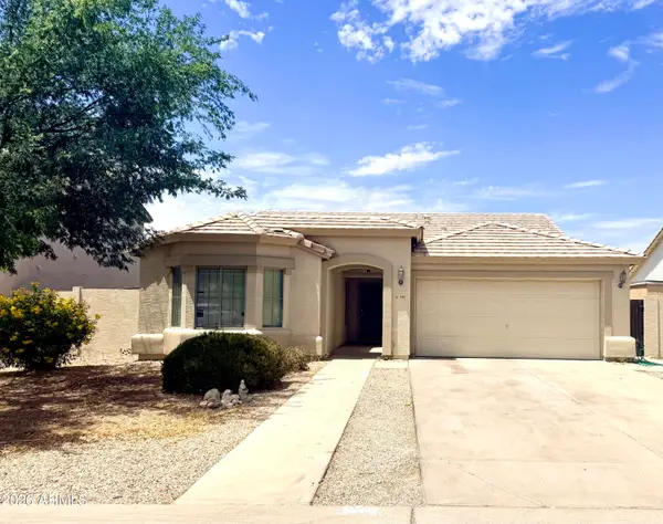 1686 E Santa Fiore Street, San Tan Valley, AZ 85140
