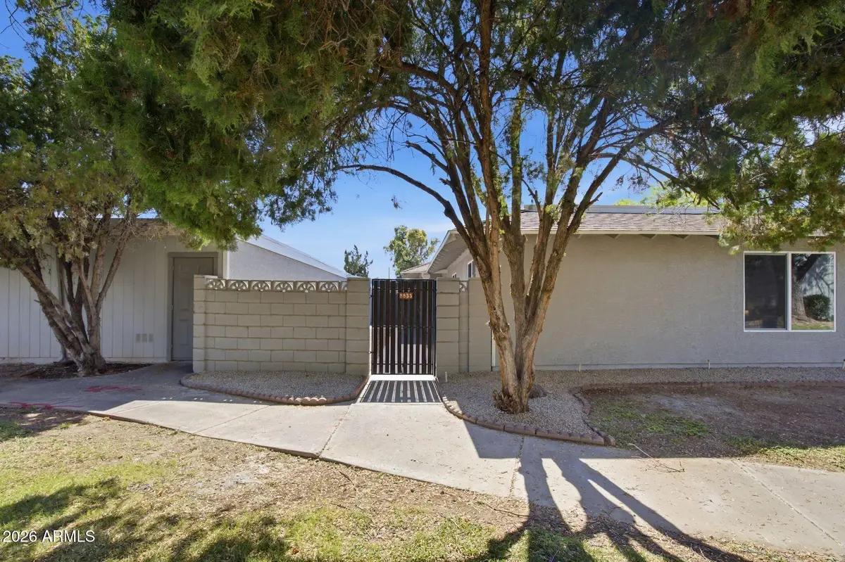 8855 N New World Drive, Glendale, AZ 85302 - #1