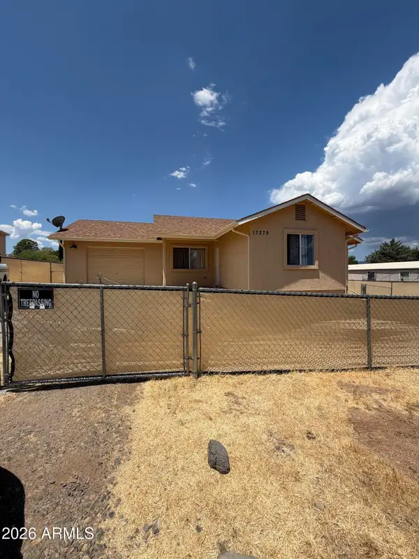 17279 E Lakeview Drive, Mayer, AZ 86333