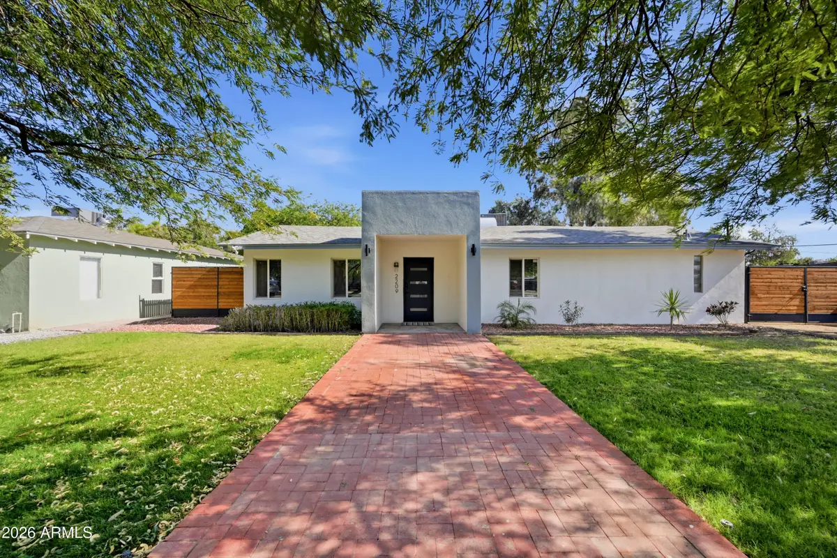 2209 E Windsor Avenue, Phoenix, AZ 85006 - #1