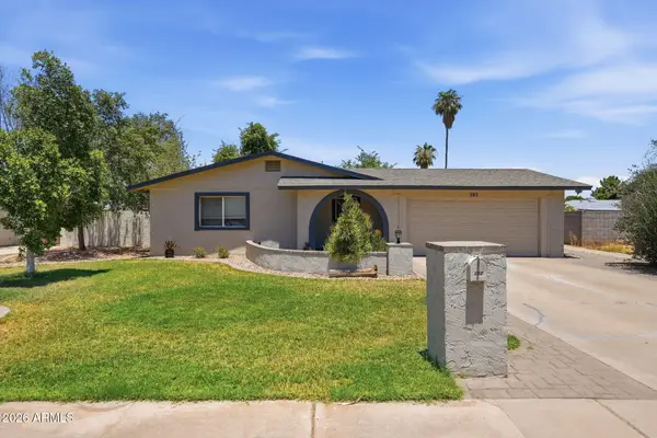 102 W Hackamore Avenue, Gilbert, AZ 85233