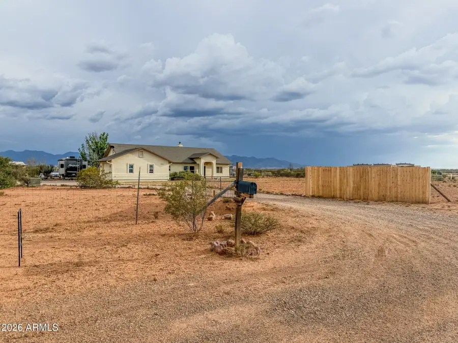1002 E Lena Way, Huachuca City, AZ 85616 - #2