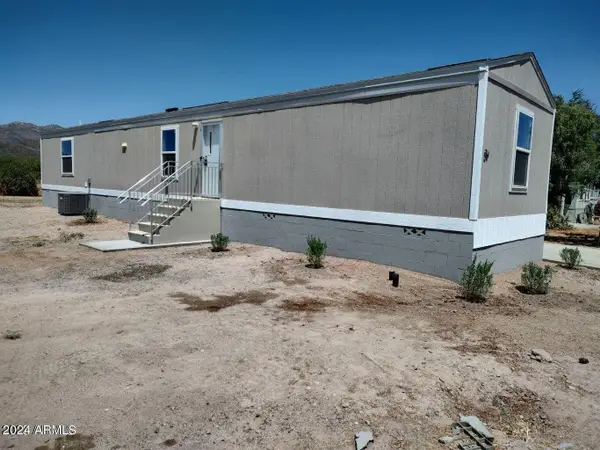 19500 E Gregory Street #34, Black Canyon City, AZ 85324