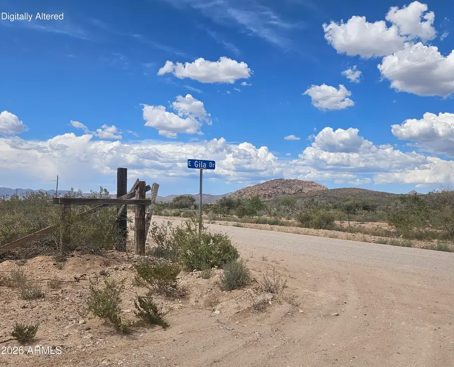 111 E Gila Drive, Douglas, AZ 85607 - #2
