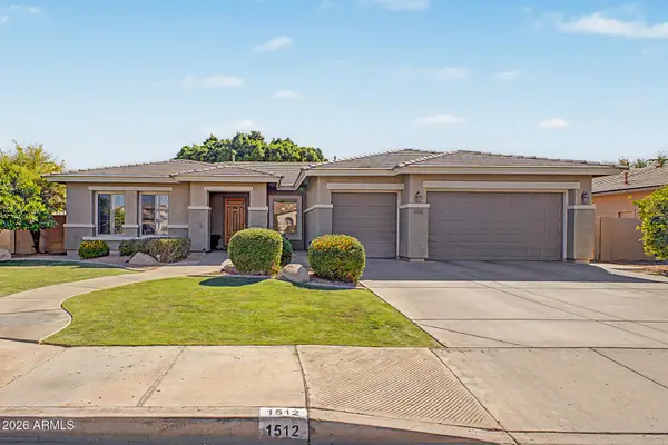 1512 N Robin Lane, Mesa, AZ 85213