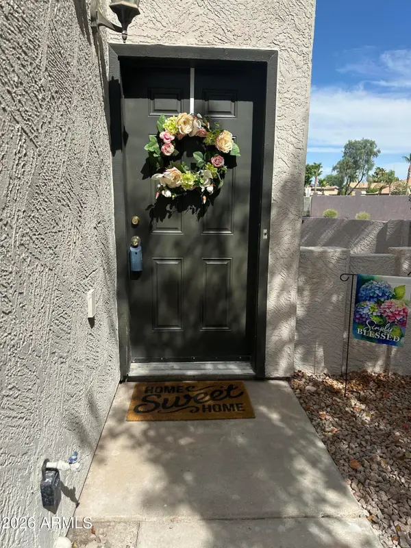 1071 W Sandy Banks Drive, Gilbert, AZ 85233