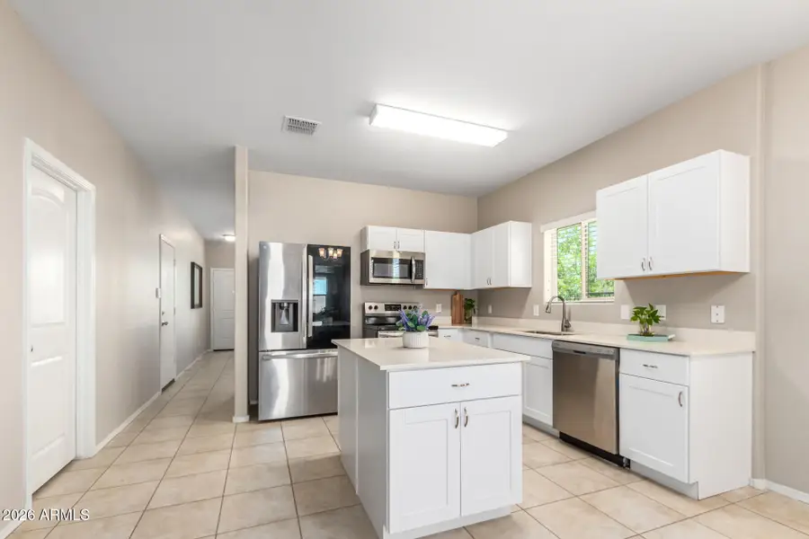 2926 W Kowalsky Lane, Phoenix, AZ 85041 - #2