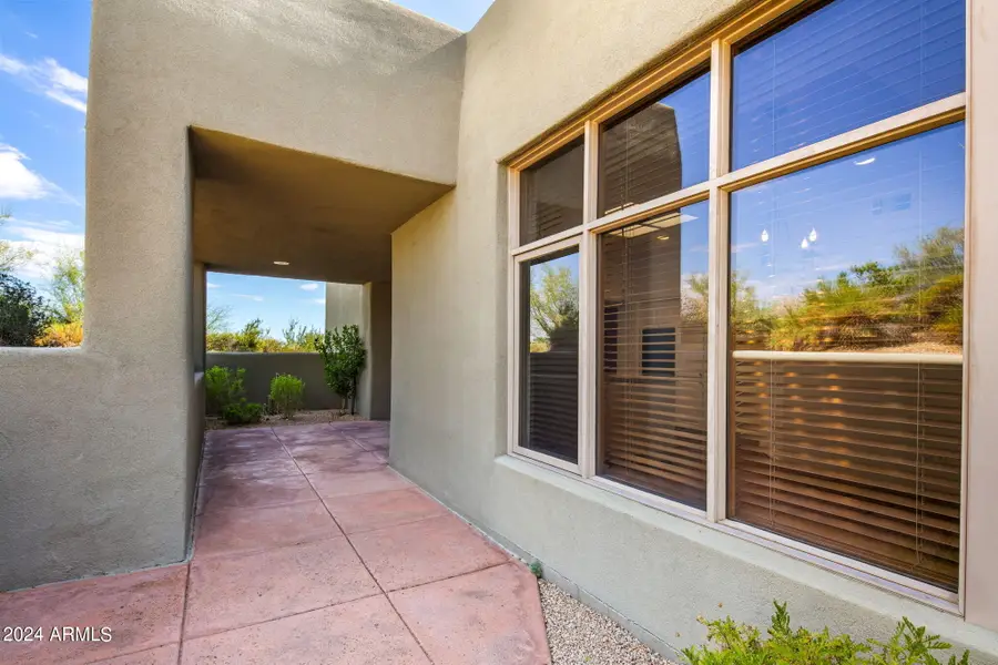 10095 E Graythorn Drive, Scottsdale, AZ 85262 - #2