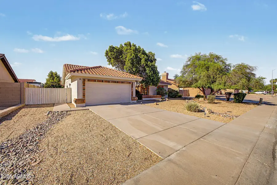 7810 W Bloomfield Road, Peoria, AZ 85381 - #2