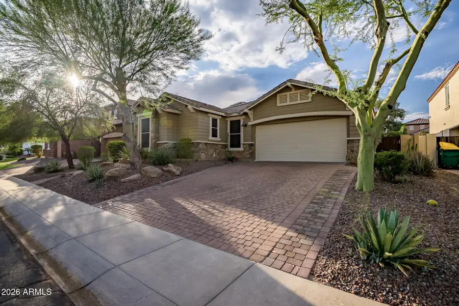 18452 W Vogel Avenue, Waddell, AZ 85355 - #2