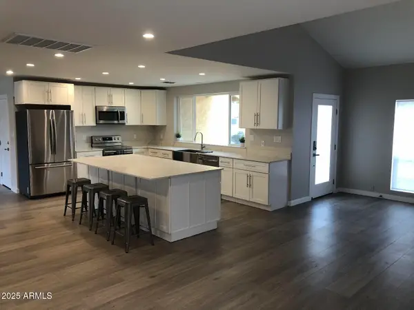 4910 E Charter Oak Road, Scottsdale, AZ 85254