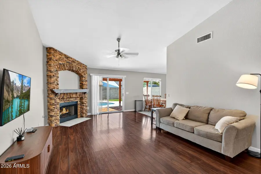 512 E Monterey Street, Chandler, AZ 85225 - #2