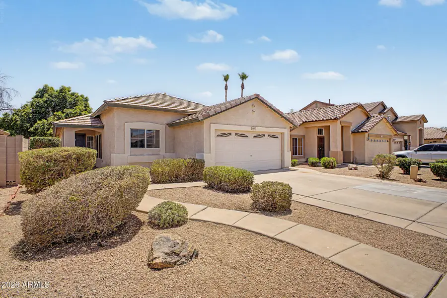 685 E Cantebria Drive, Gilbert, AZ 85296 - #2