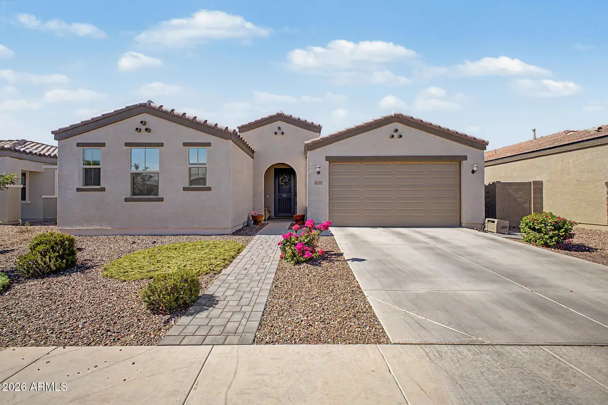 2540 W Grenadine Road, Phoenix, AZ 85041 - #1