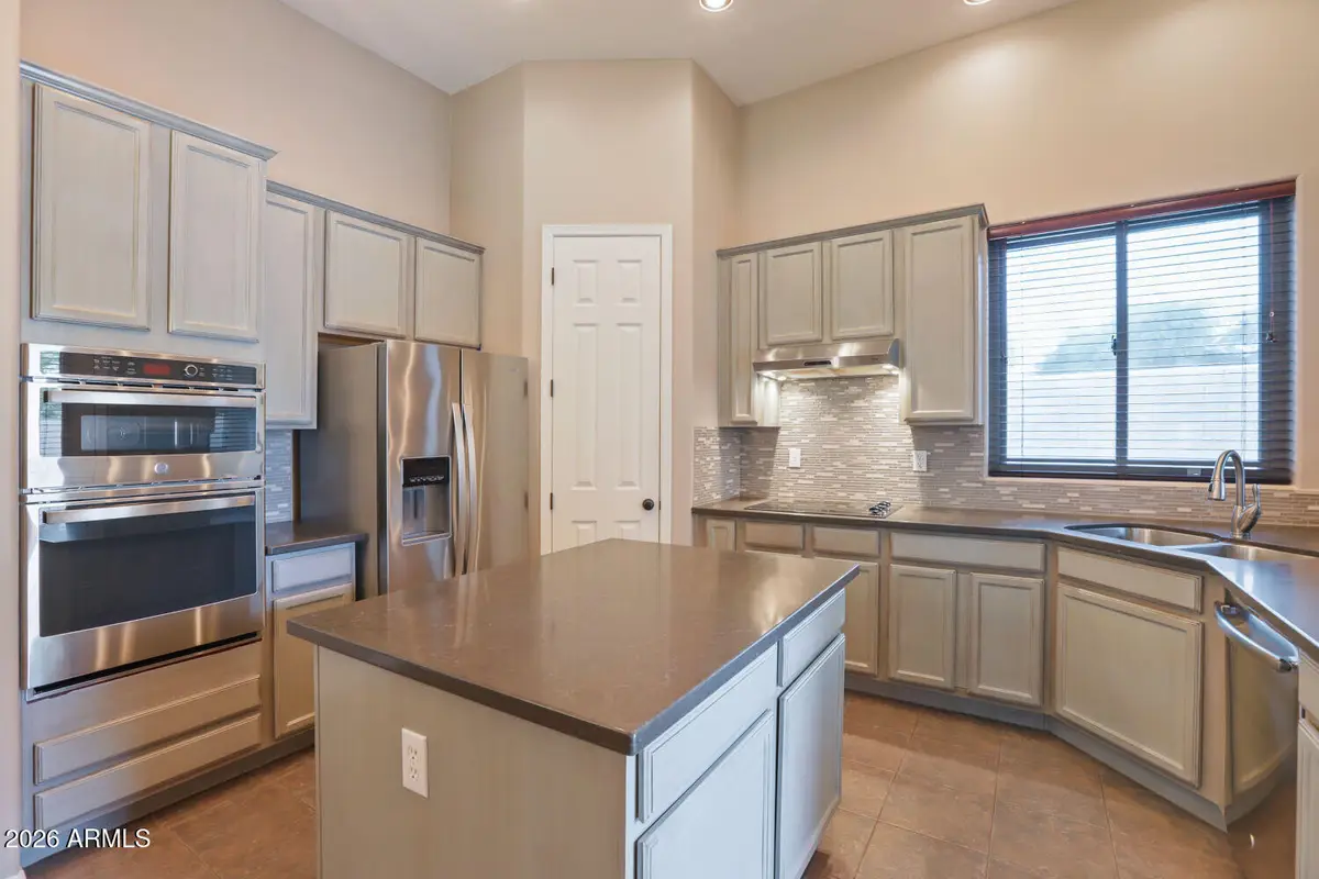 3142 E Windmere Drive, Phoenix, AZ 85048 - #1