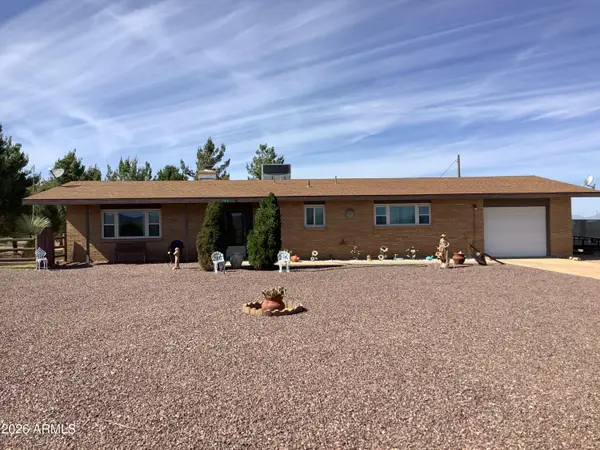 133 E Lehigh Street, Pearce, AZ 85625