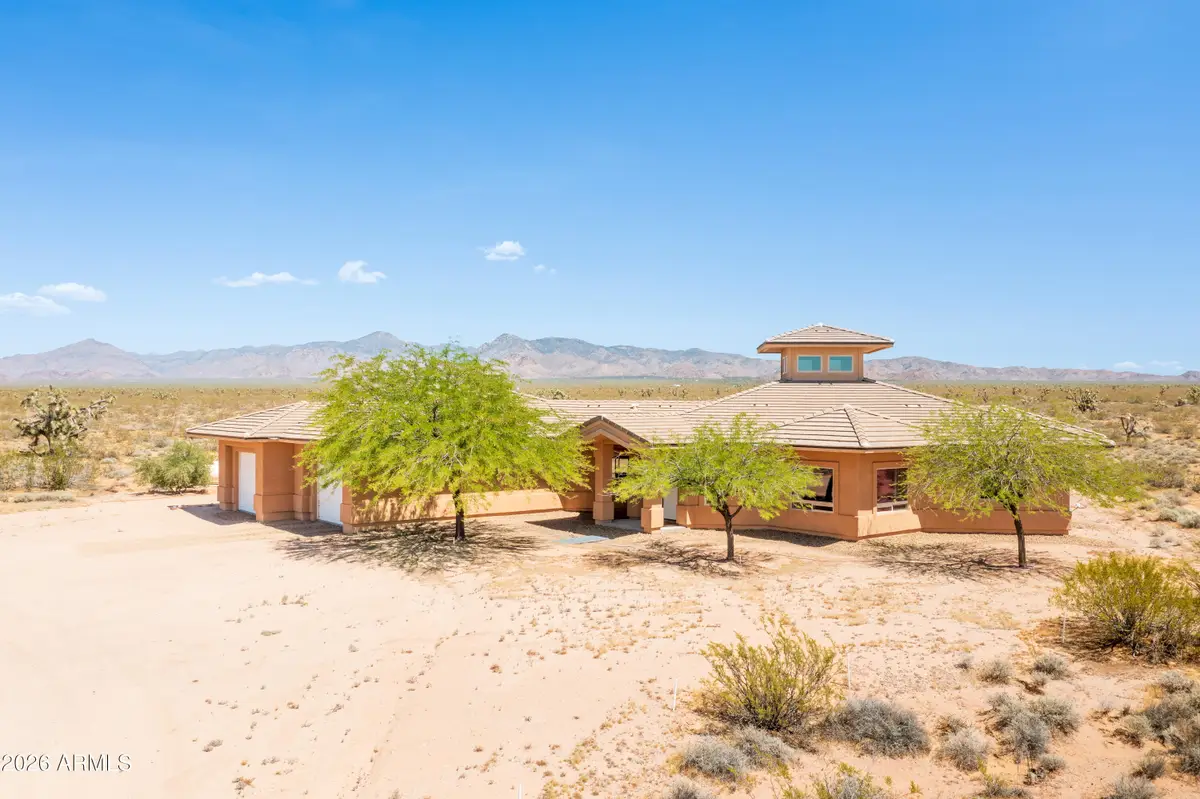 4267 E Juniper Drive, Yucca, AZ 86438 - #1
