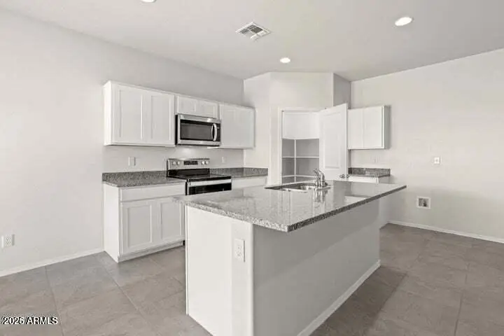1566 E Fletcher Drive, Casa Grande, AZ 85122 - #3