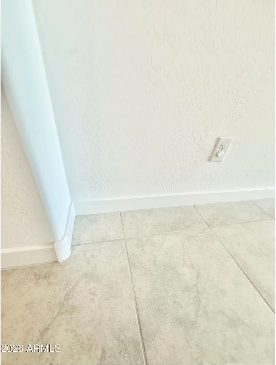 3807 S 65th Avenue, Phoenix, AZ 85043 - #2