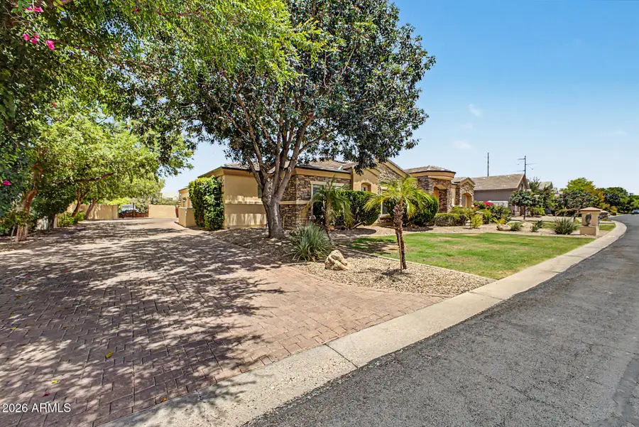 2460 E Vaughn Avenue, Gilbert, AZ 85234 - #2