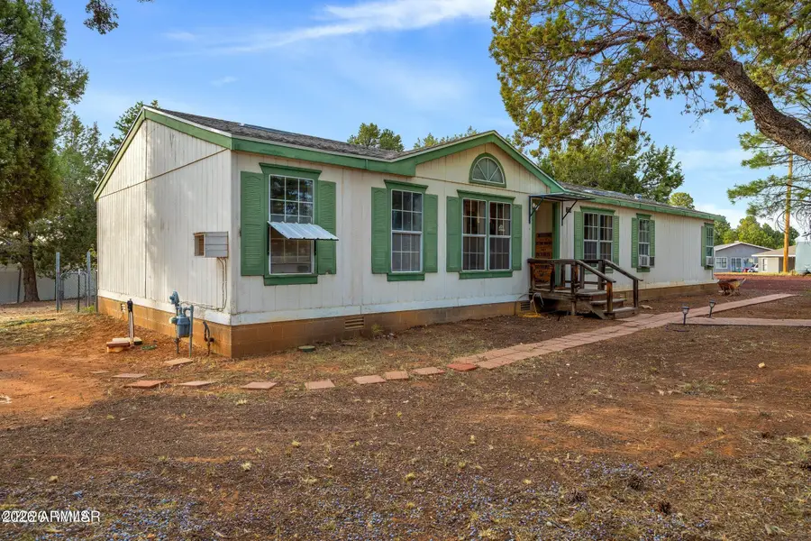 220 S 10th Avenue, Show Low, AZ 85901 - #2