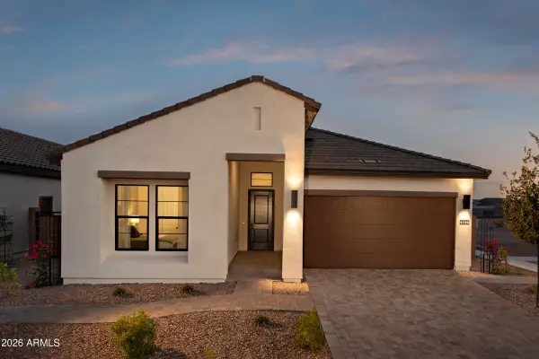 557 E Grayling Road, San Tan Valley, AZ 85140