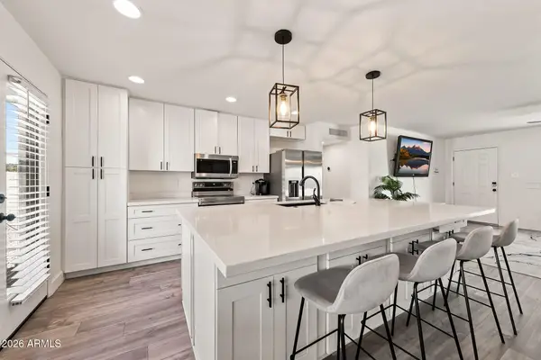 8601 E Thornwood Drive, Scottsdale, AZ 85251
