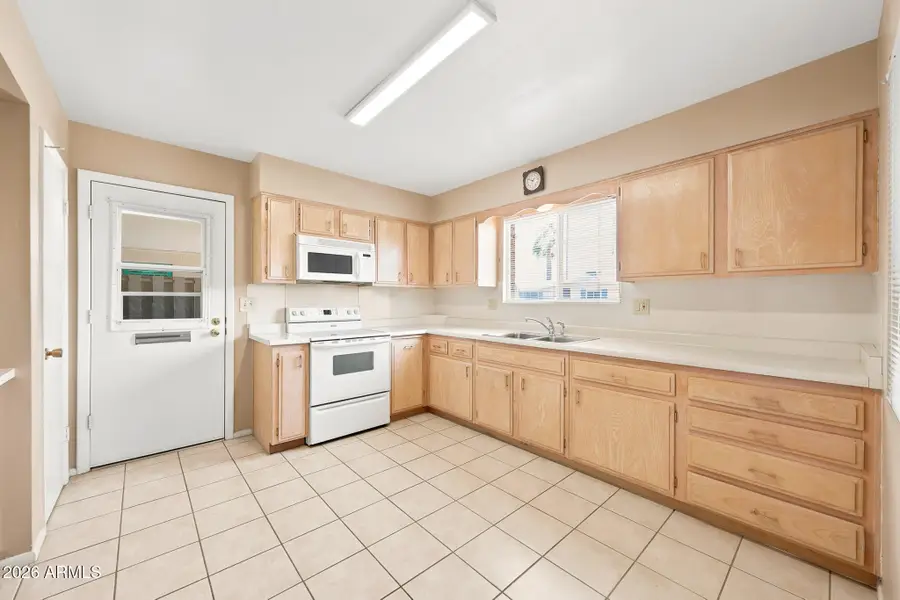 10420 W Corte Del Sol Oeste --, Sun City, AZ 85351 - #2
