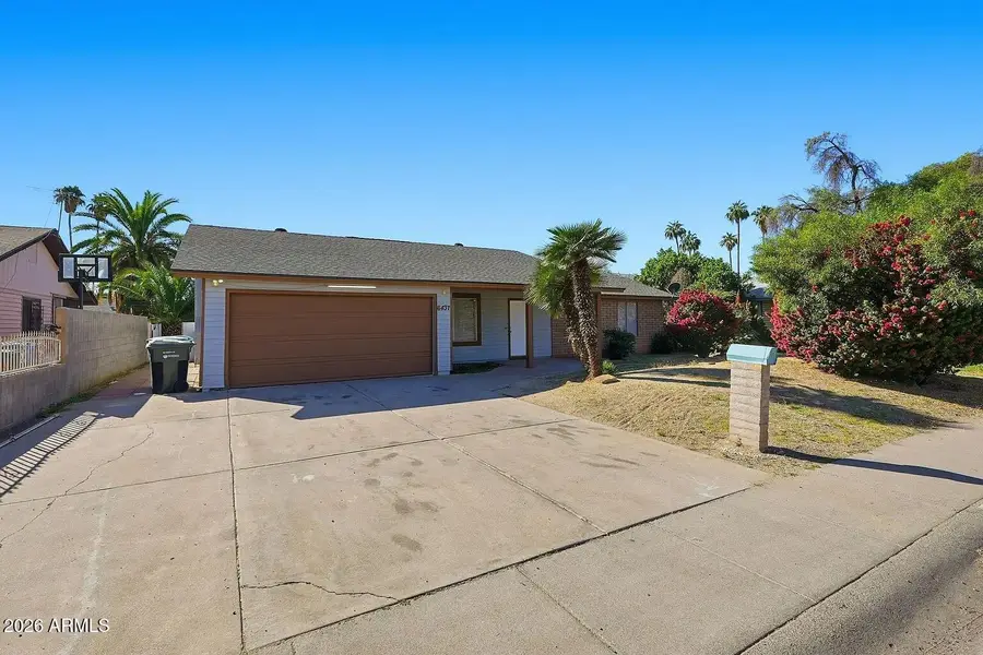 6437 W College Drive, Phoenix, AZ 85033 - #2