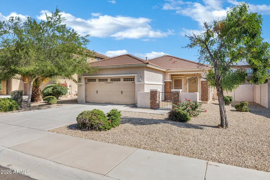 15636 W Devonshire Avenue, Goodyear, AZ 85395 - #2