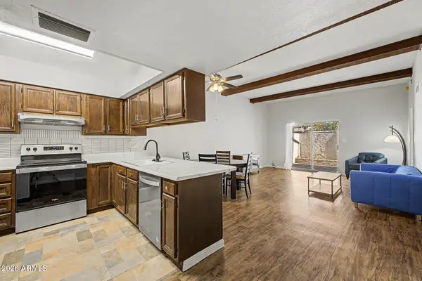 910 N Center Street #16, Mesa, AZ 85201