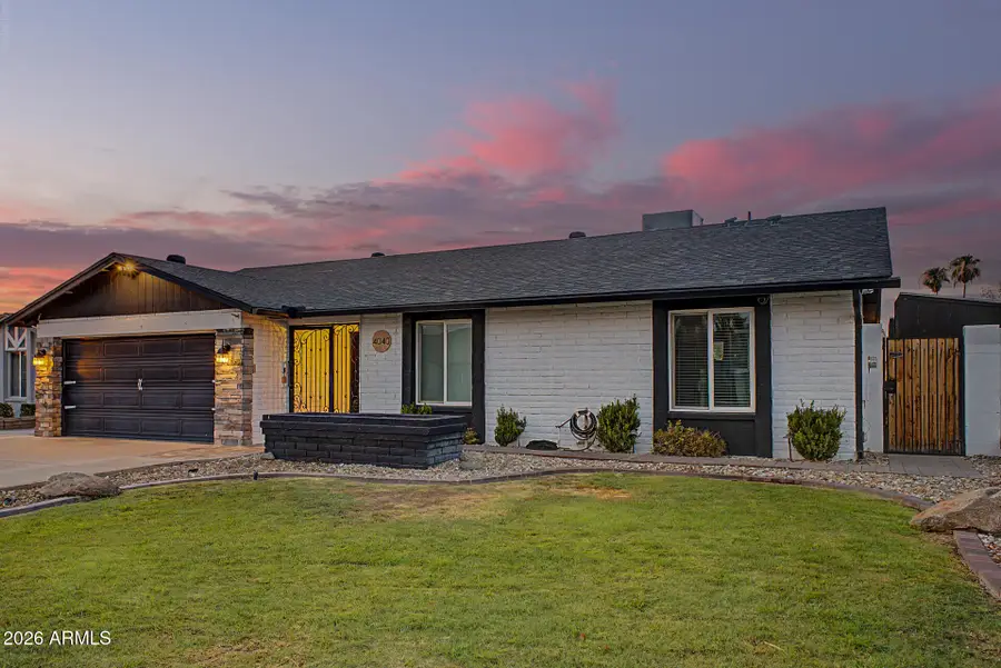 4040 W Sweetwater Avenue, Phoenix, AZ 85029 - #3