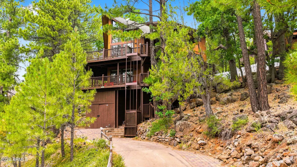 1070 E Lake Meadow Circle, Munds Park, AZ 86017 - #1