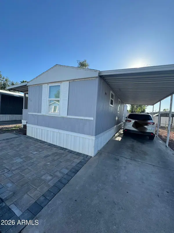 8601 N 71st Avenue #84, Glendale, AZ 85301