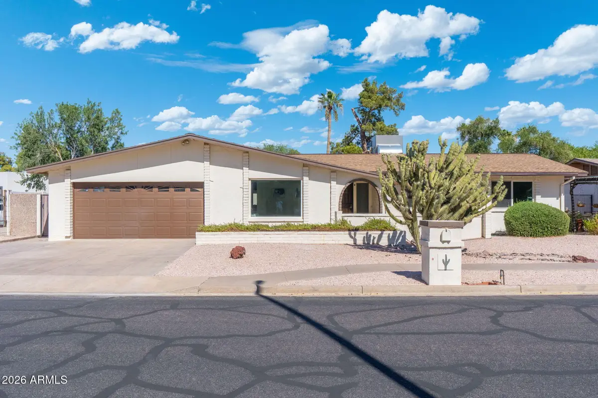 2531 W Campo Alegre Circle, Mesa, AZ 85202 - #1