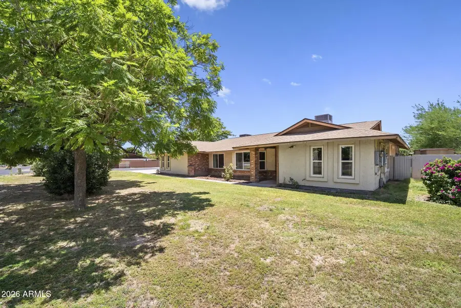 16501 W Magnolia Street, Goodyear, AZ 85338 - #2