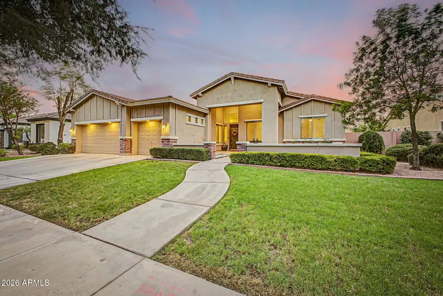 2975 E Comstock Drive, Gilbert, AZ 85296 - #2