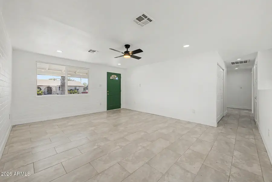 7254 W Wolf Street, Phoenix, AZ 85033 - #3