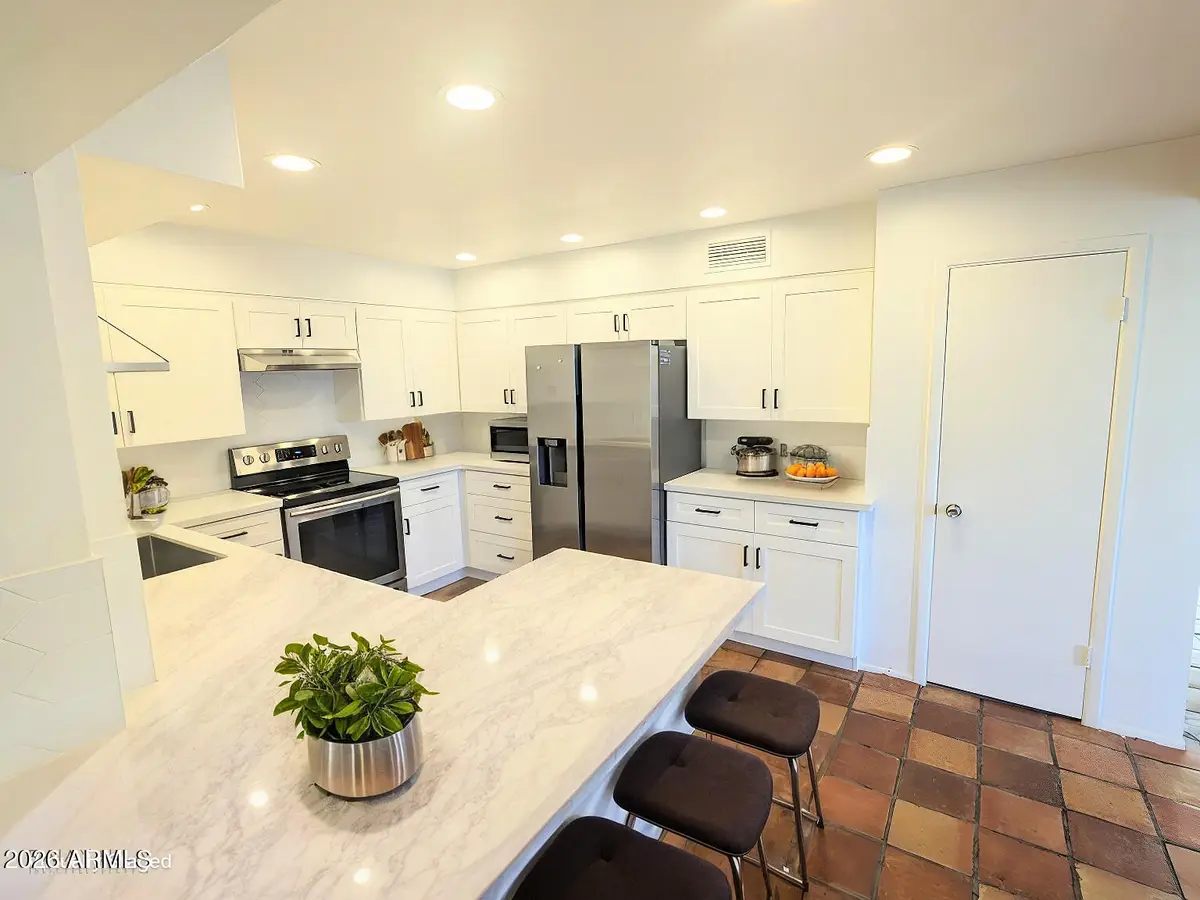 7662 E Minnezona Avenue, Scottsdale, AZ 85251 - #1