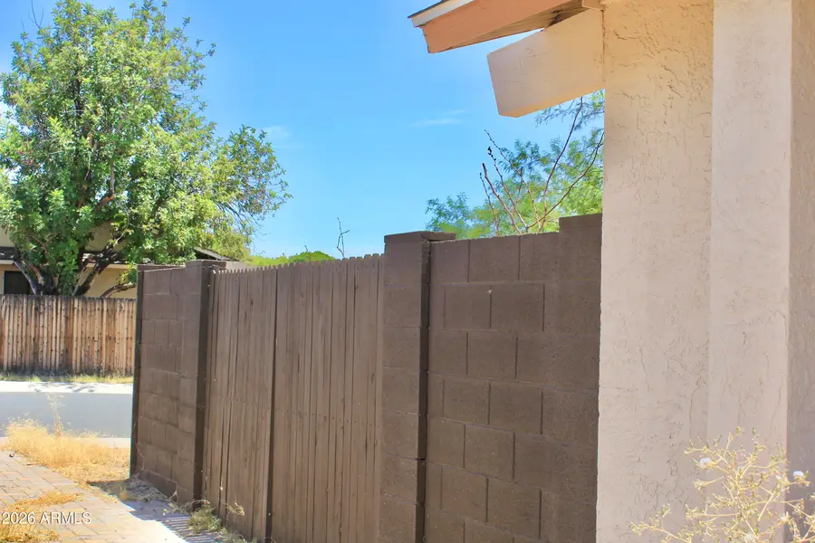 3491 W Desert Hills Drive, Phoenix, AZ 85029 - #2