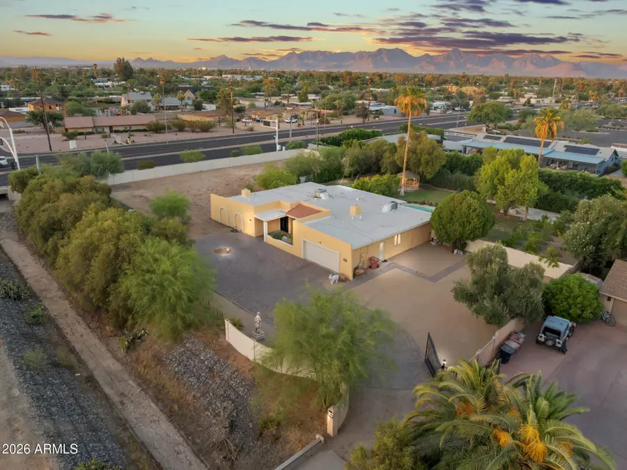 10439 N 64th Street, Paradise Valley, AZ 85253 - #3