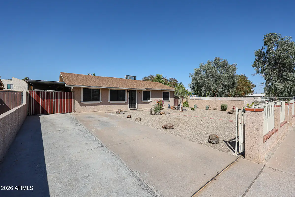4332 W Clarendon Avenue, Phoenix, AZ 85031 - #1